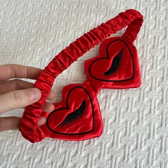 Unbranded Women’s Red Heart Valentines Sleep Mask Sleepwear Sleeping Aid Cute - Picture 7 of 7